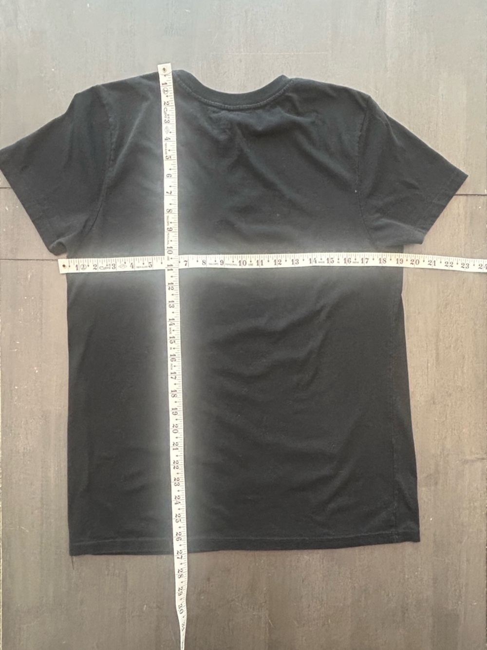 Disney Pixar black crewneck Toy Story Pizza Planet the claw one pocket tee SM - Picture 7 of 7